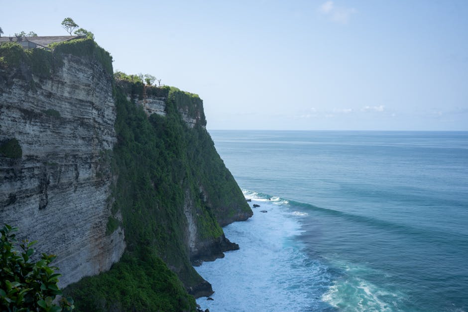 Uluwatu Hotels Guide